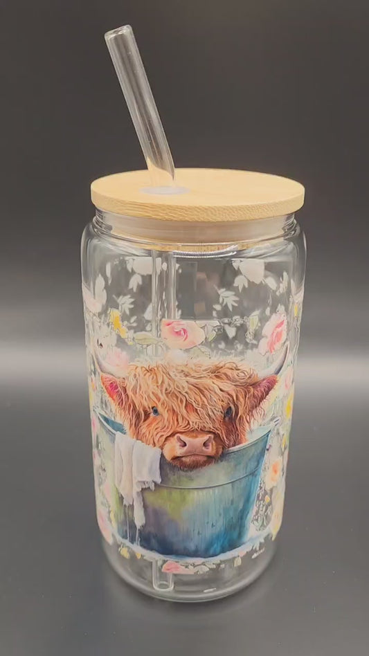 🐮 Highland Cow in Wash Tub with Flowers – 16oz Glass Cup